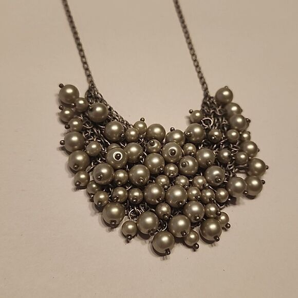 J.Crew Pearl Cluster Necklace - Picture 2 of 5